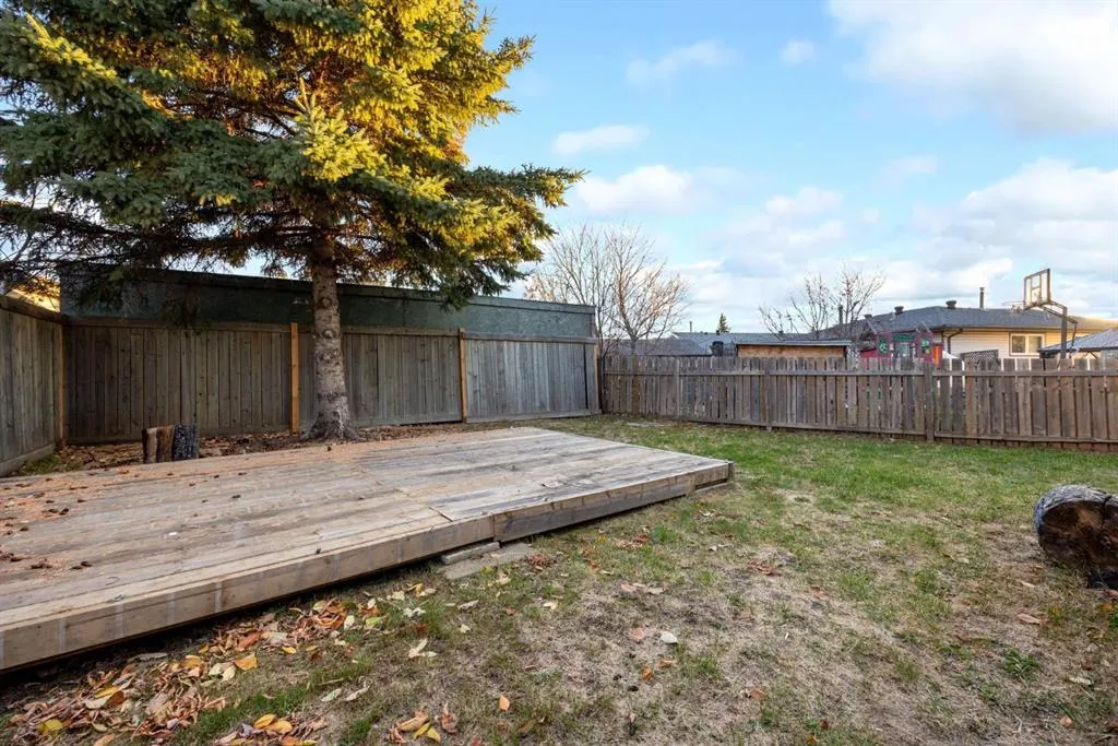 276 Cochrane Crescent