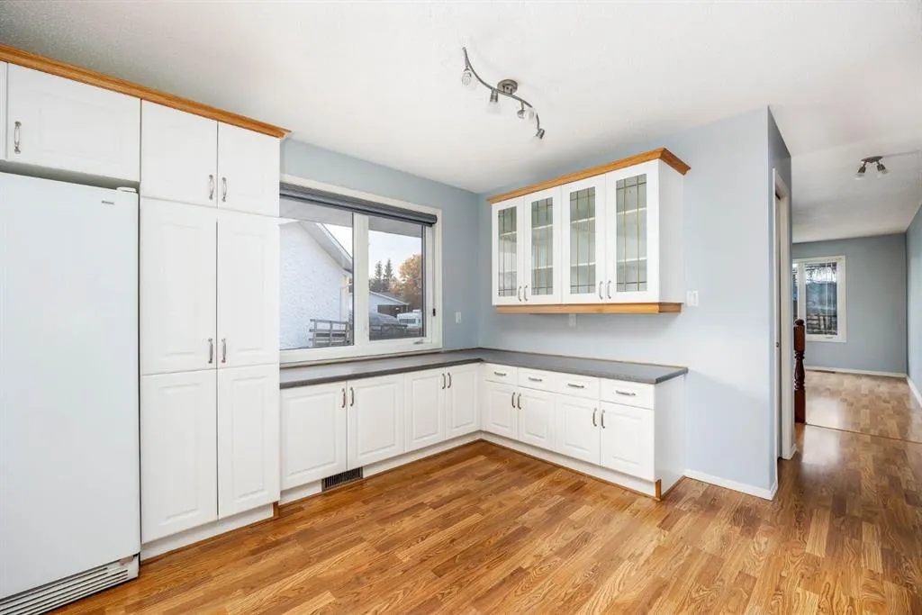 276 Cochrane Crescent