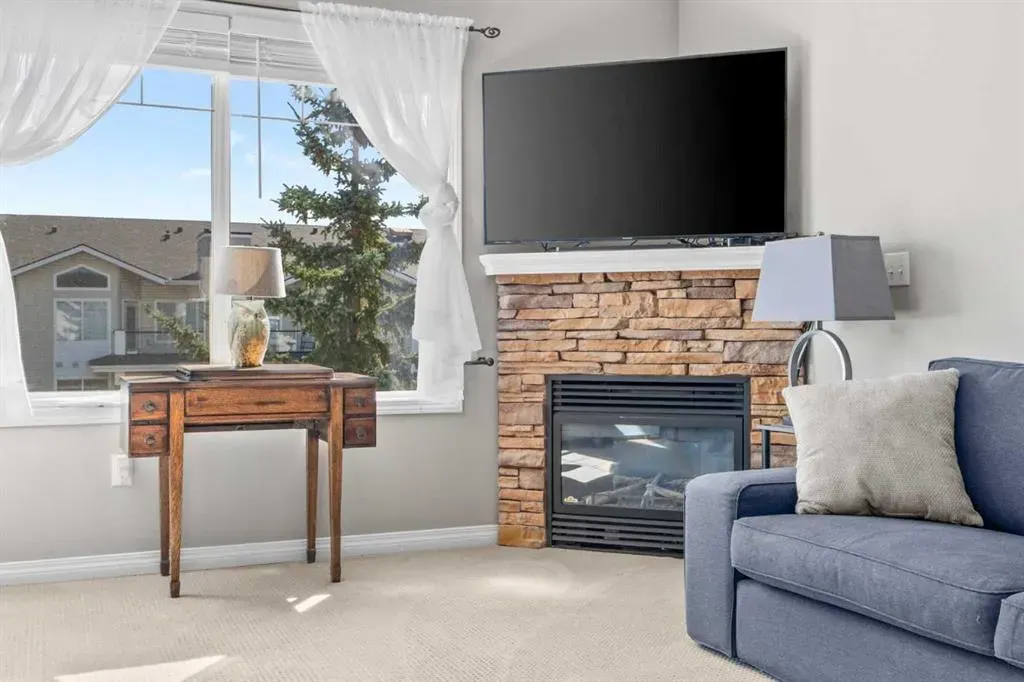 345 Rocky Vista Park NW #427