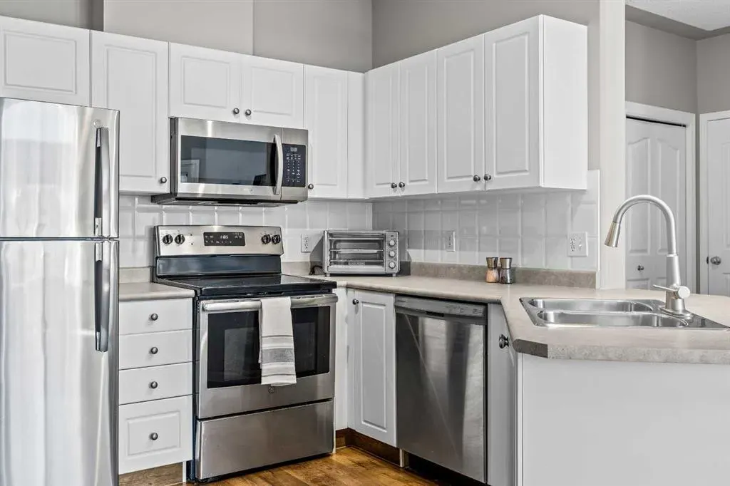 345 Rocky Vista Park NW #427
