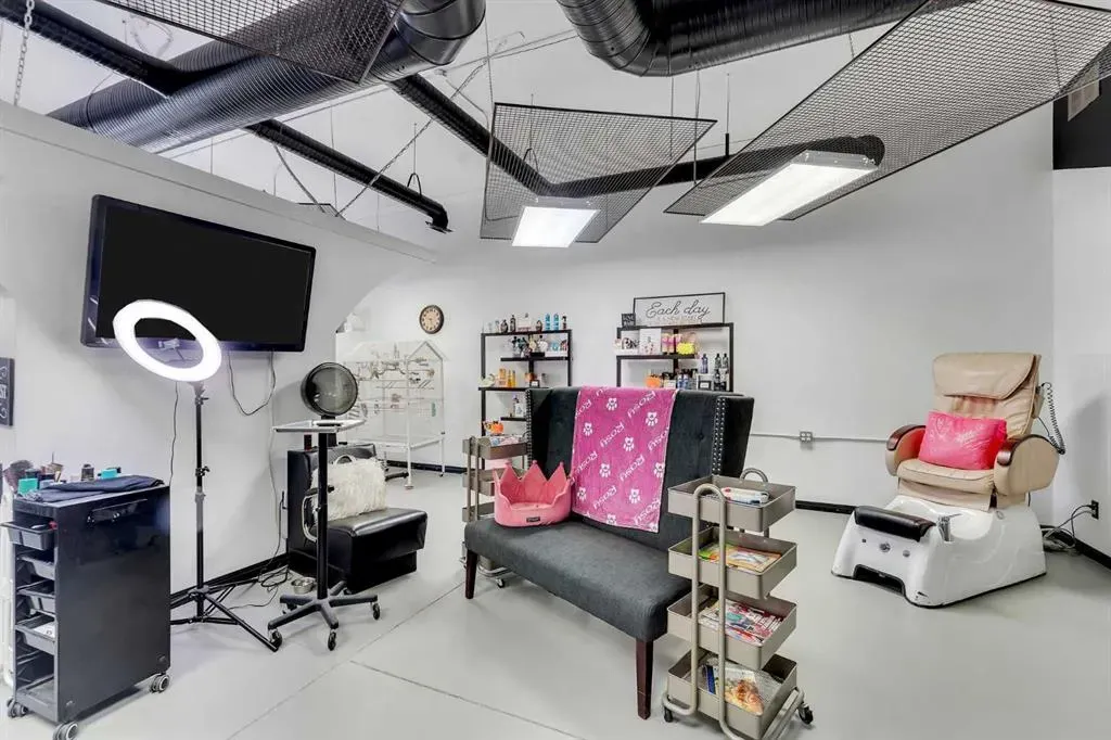 720 Centre Street NE #3