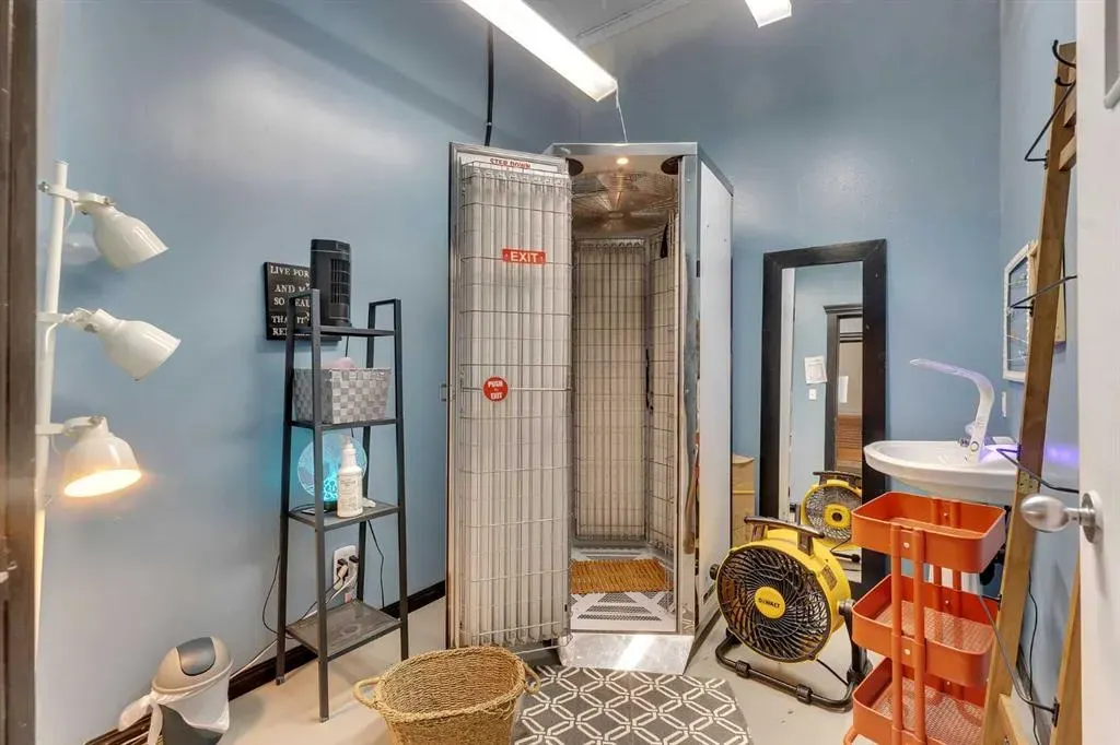 720 Centre Street NE #3