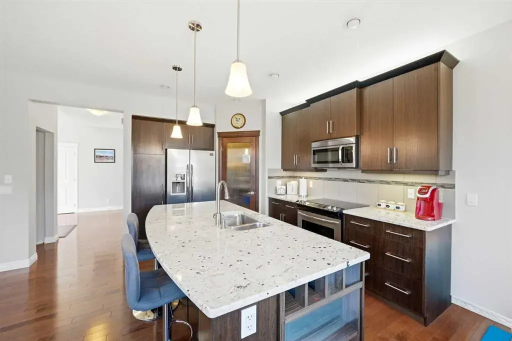 141 Evanspark Gardens NW