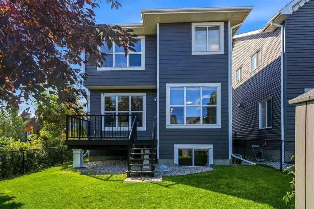 141 Evanspark Gardens NW