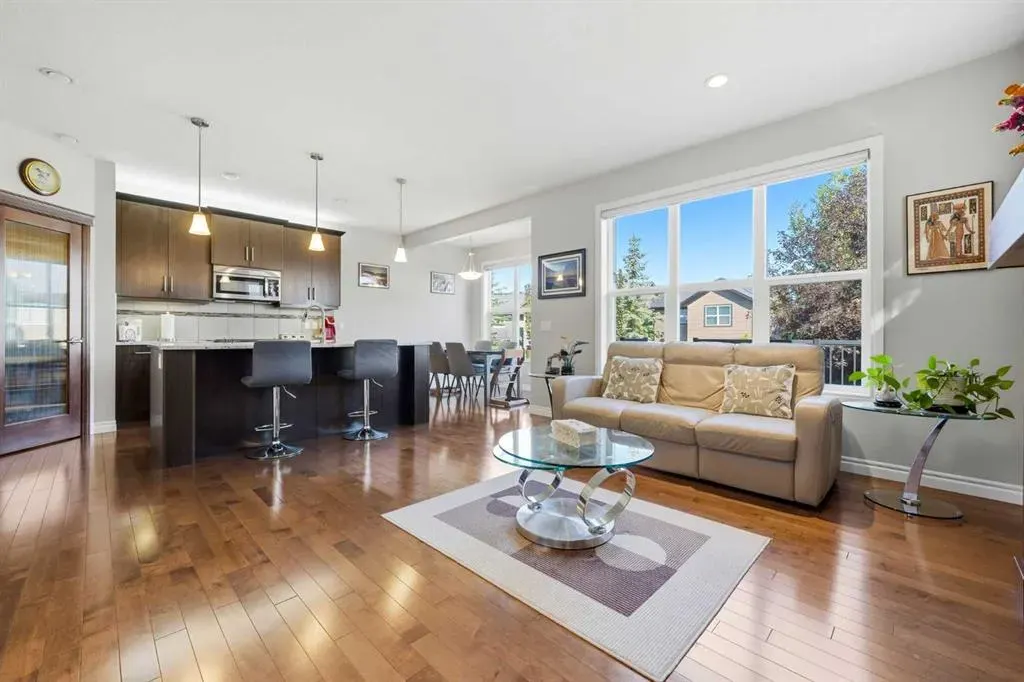 141 Evanspark Gardens NW