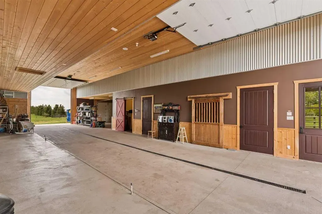 261074 Township Road 262