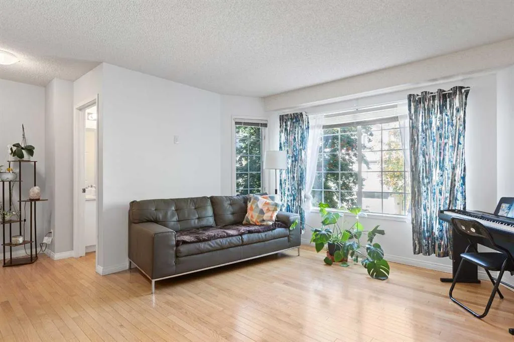 12 Kingsland Villas SW