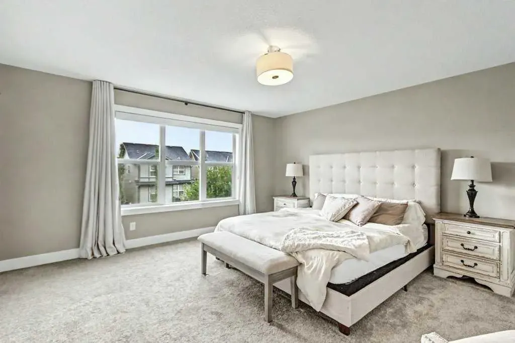 15 Sundown Way
