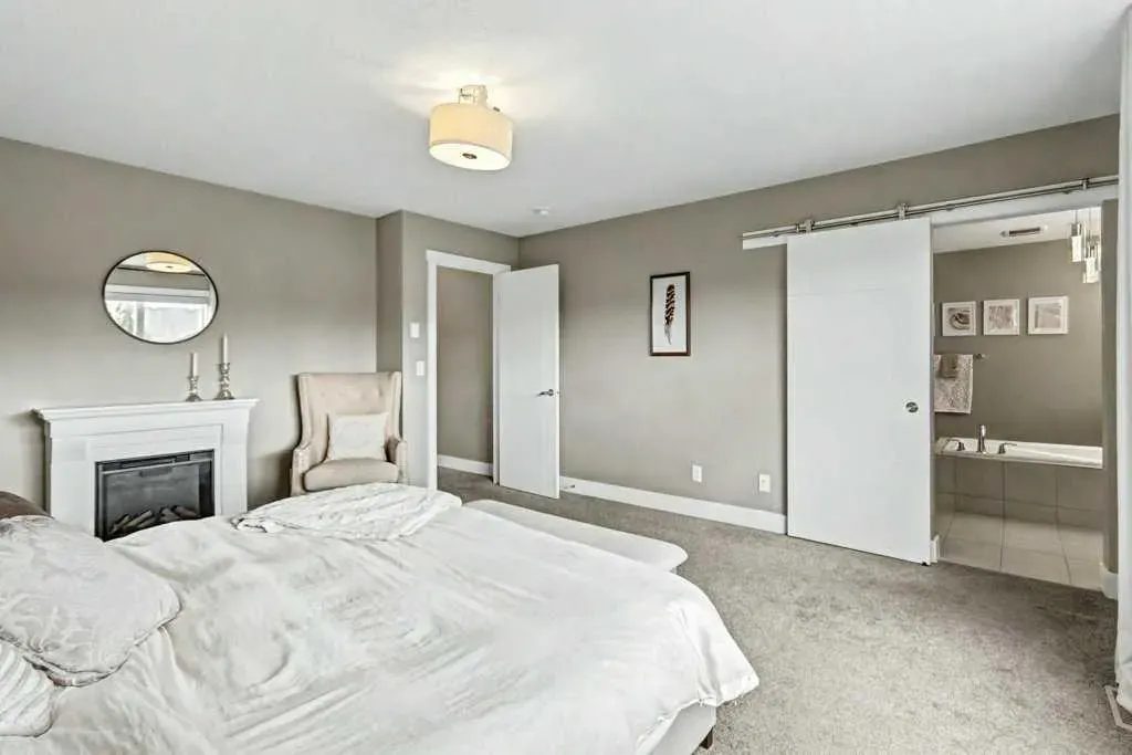 15 Sundown Way
