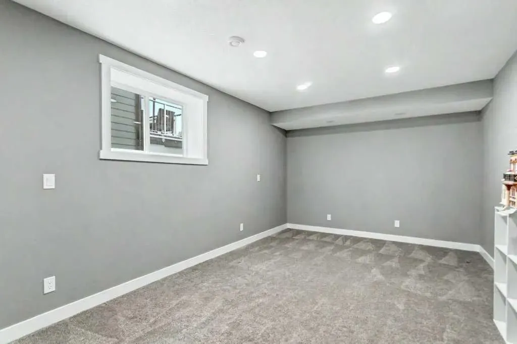 15 Sundown Way