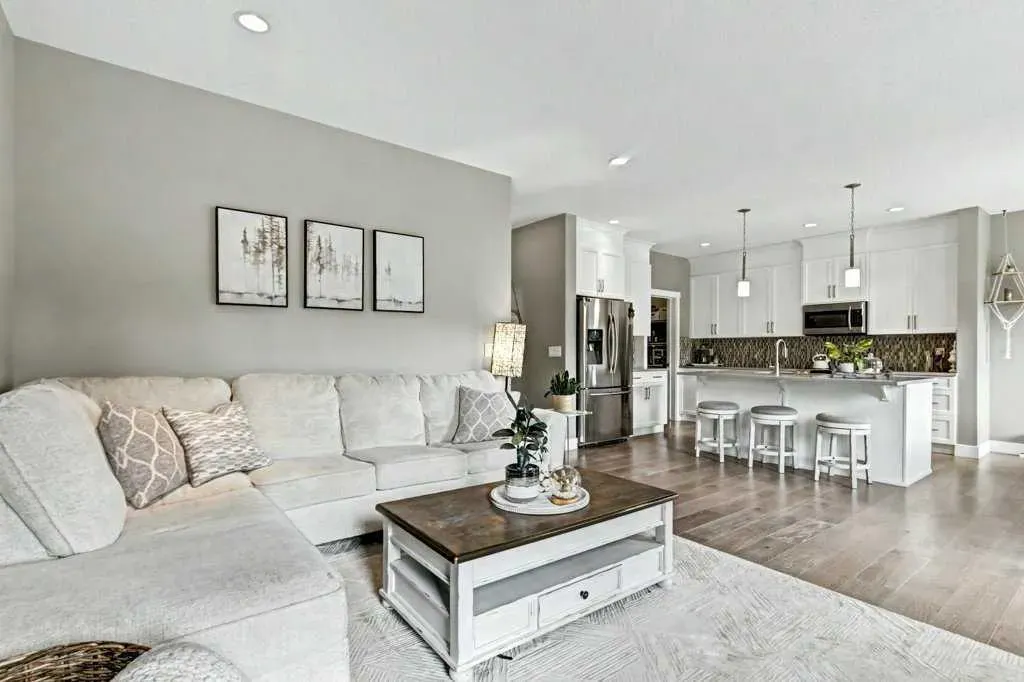 15 Sundown Way