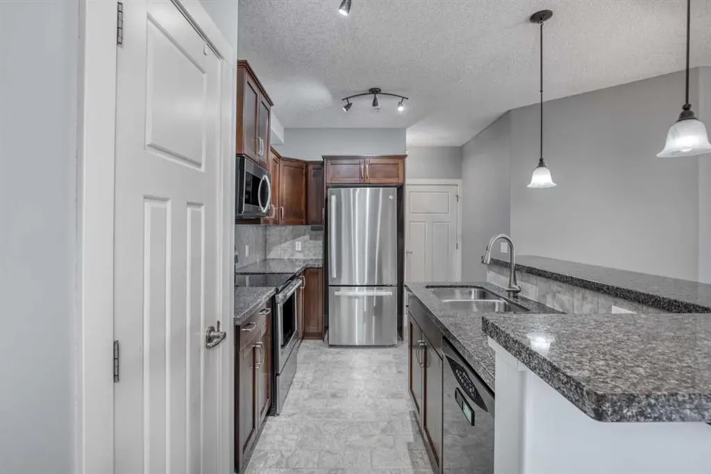 77 George Fox Trail W #117