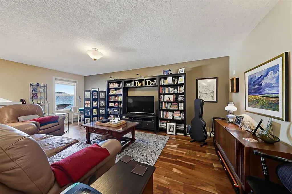 1906 High Park Circle NW