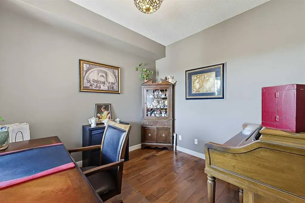 1906 High Park Circle NW