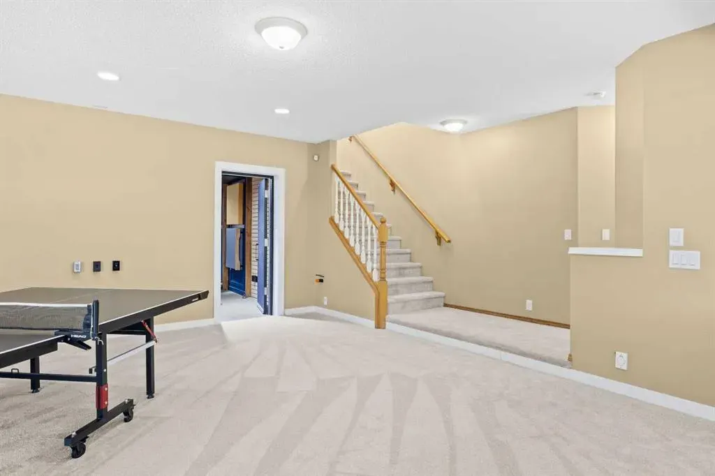 315 Rocky Ridge Bay NW