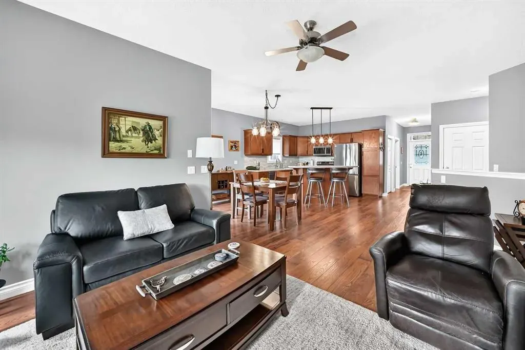 84 River Heights View