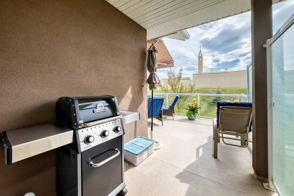 84 River Heights View