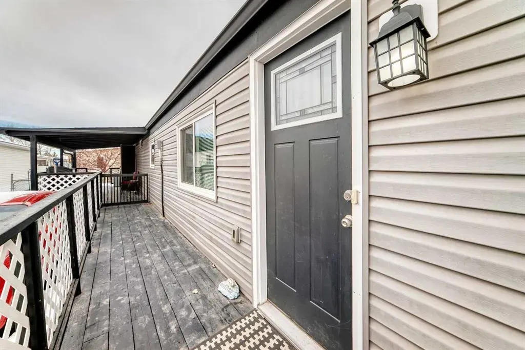 99 Arbour Lake Road NW #189