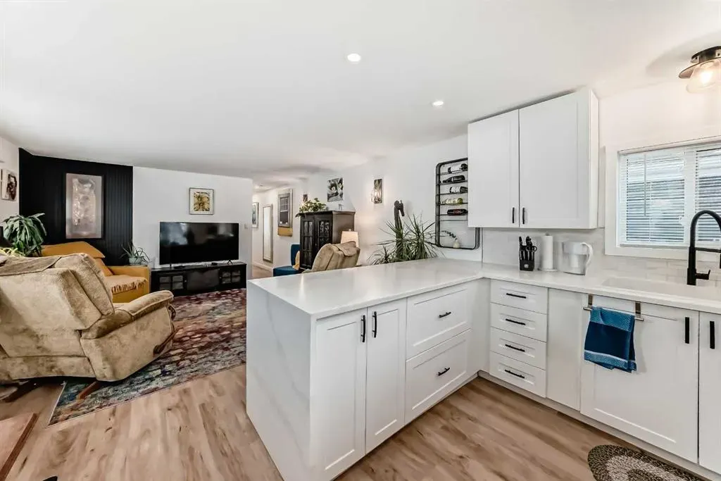99 Arbour Lake Road NW #189