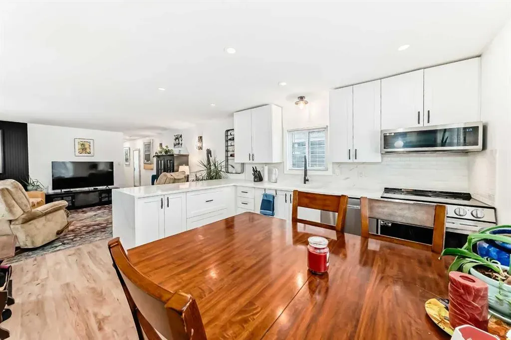 99 Arbour Lake Road NW #189