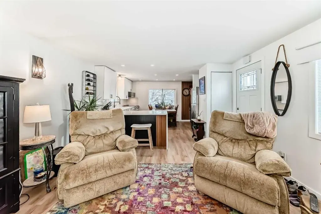 99 Arbour Lake Road NW #189
