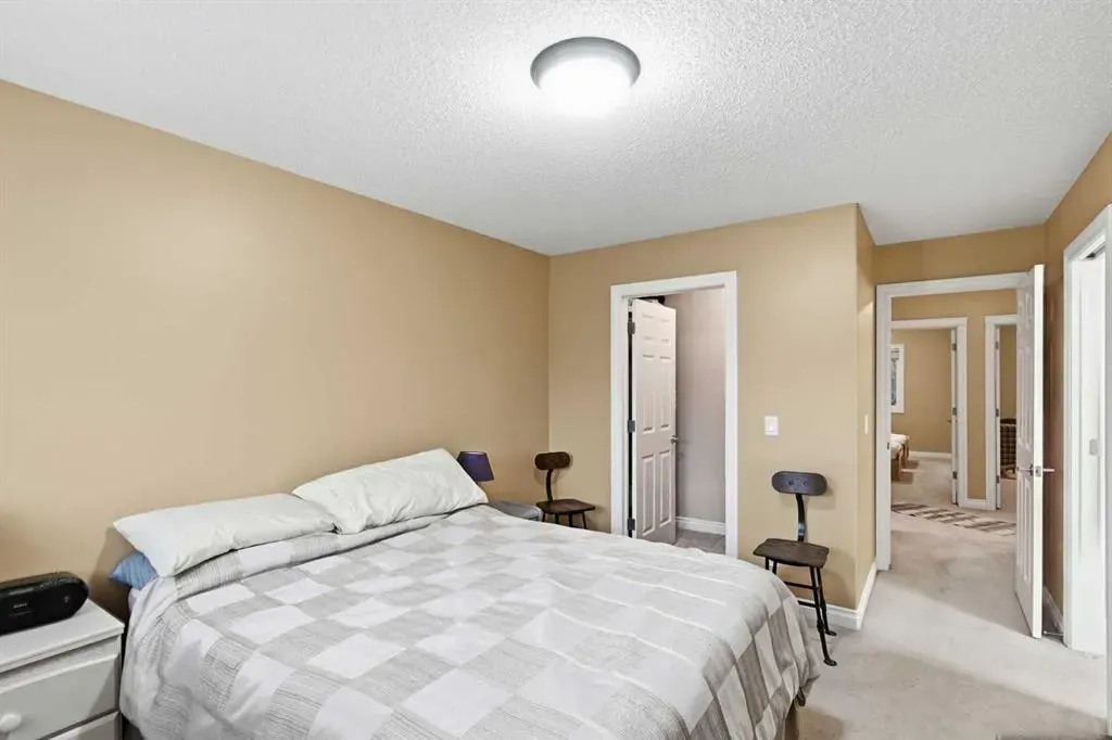 308 11 Avenue NW #121