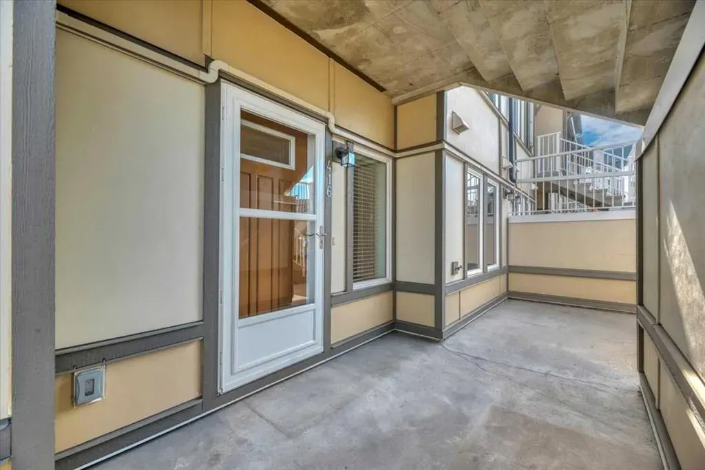 50 Westland Road #416