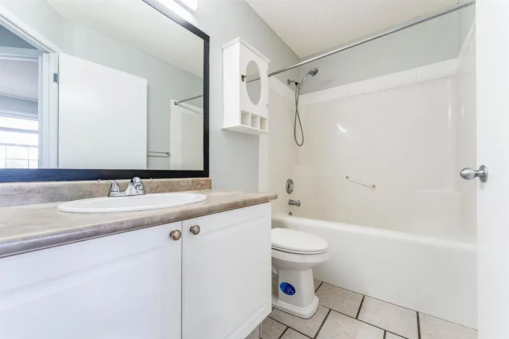 45 Tuscany springs Gardens NW