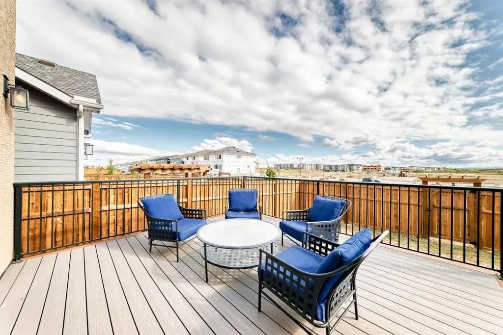 183 Marina Grove SE