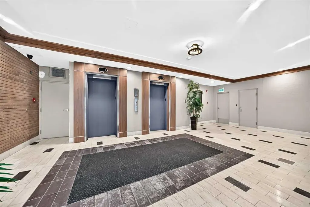 1323 15 Avenue SW #302