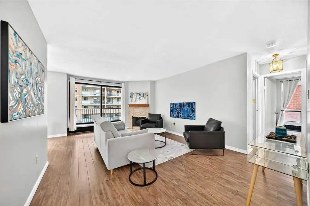 1323 15 Avenue SW #302