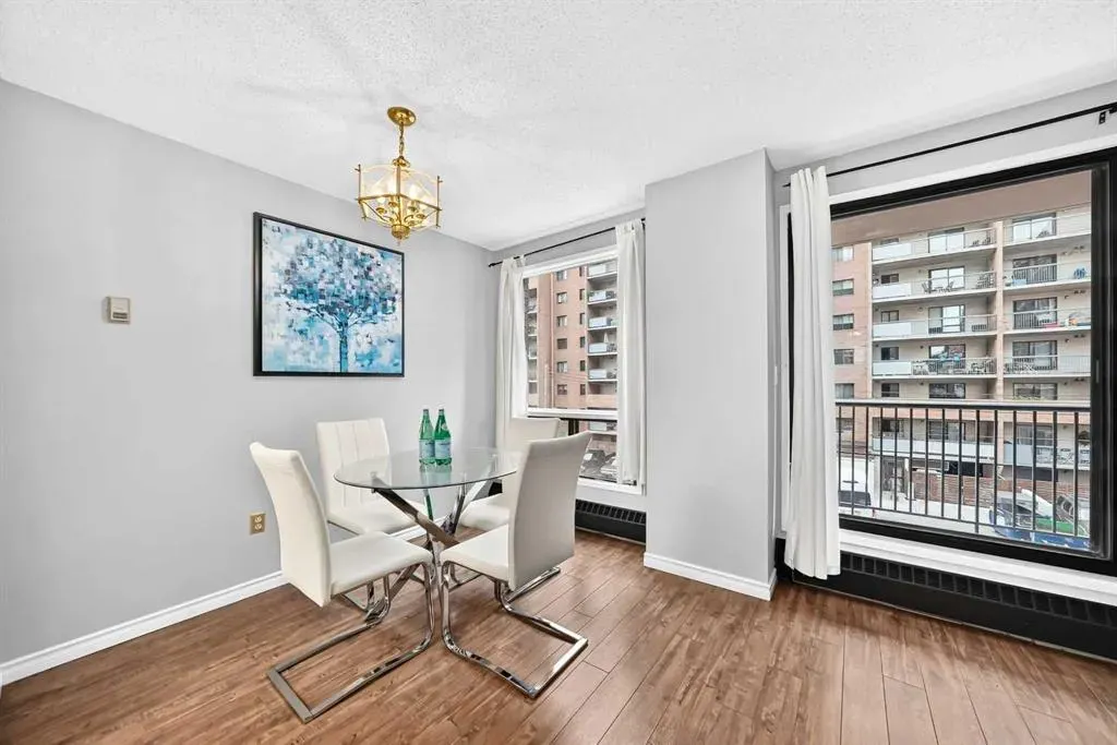 1323 15 Avenue SW #302