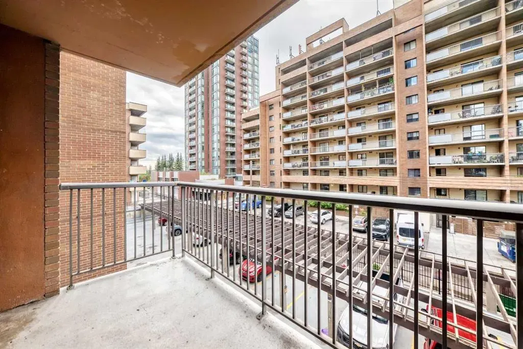 1323 15 Avenue SW #302