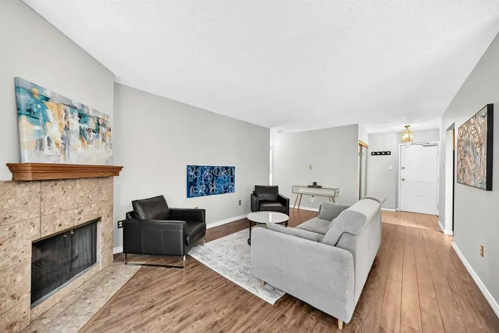 1323 15 Avenue SW #302