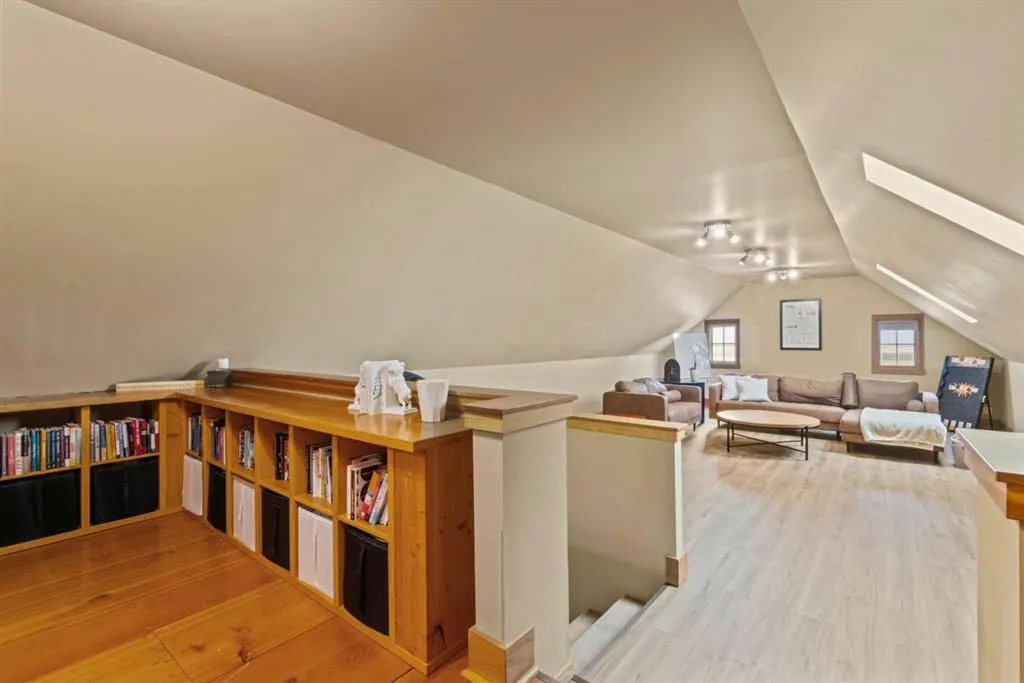 280195 Township Road 264