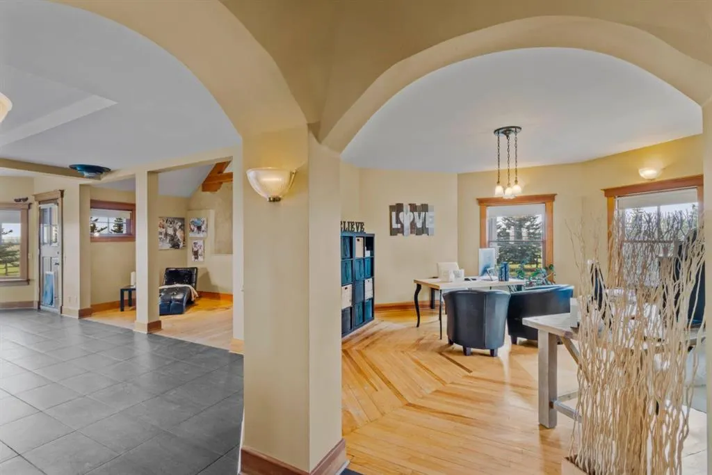 280195 Township Road 264