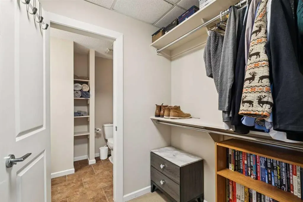 211 13 Avenue SE #302