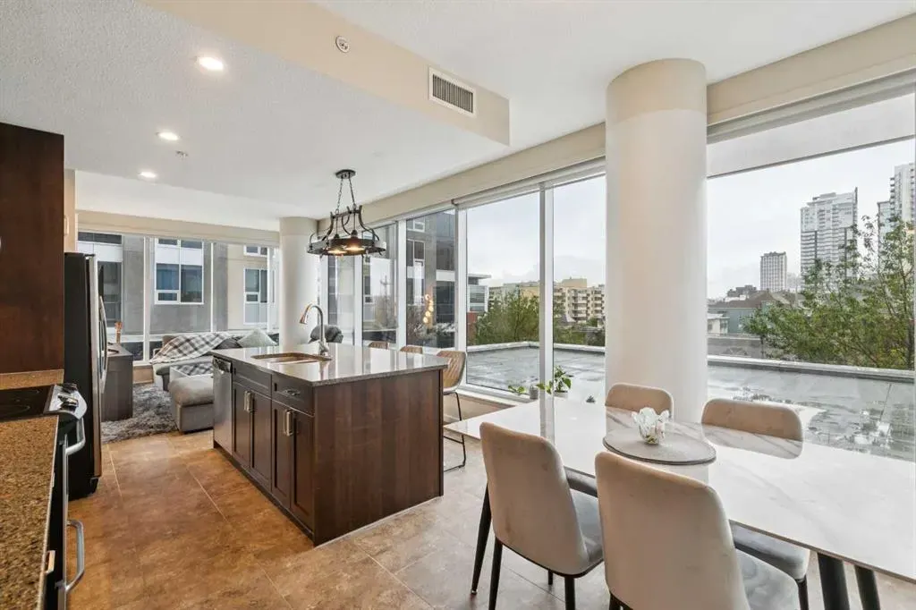 211 13 Avenue SE #302