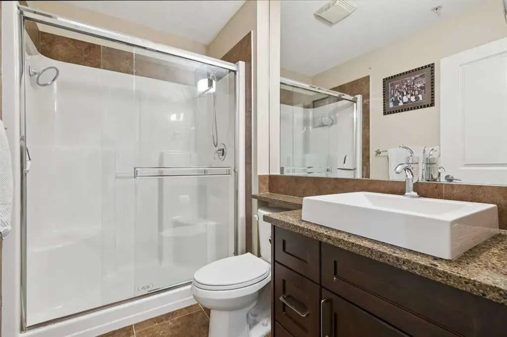 211 13 Avenue SE #302