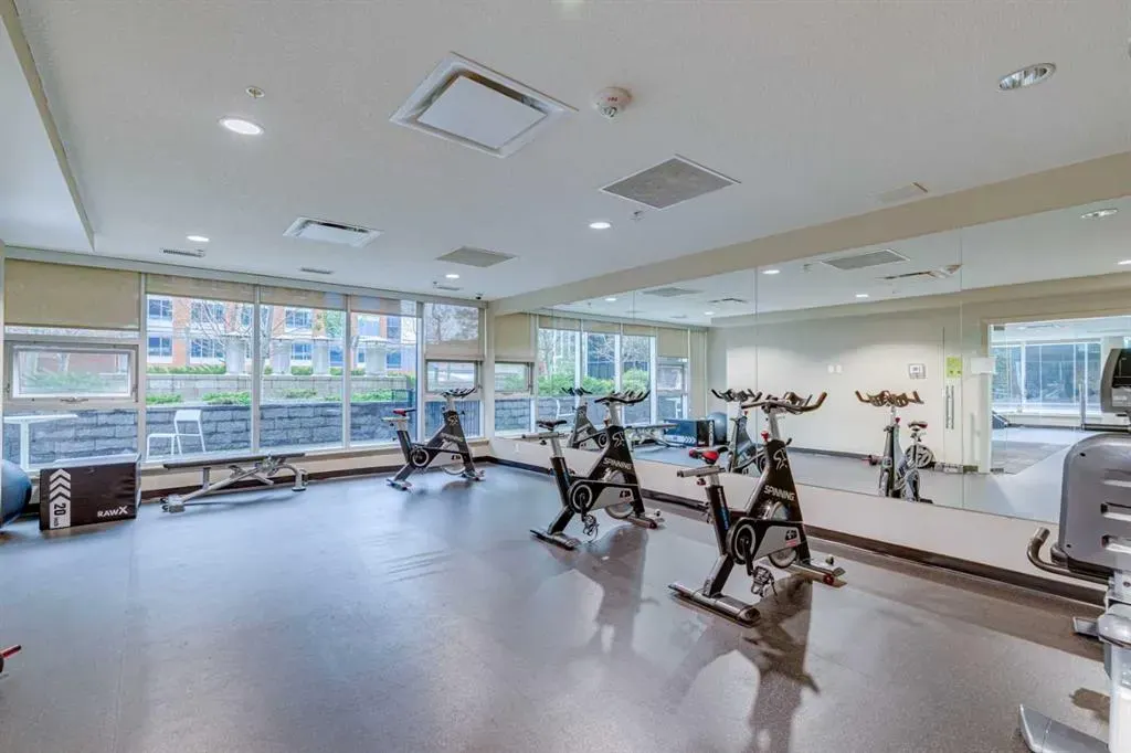 211 13 Avenue SE #302