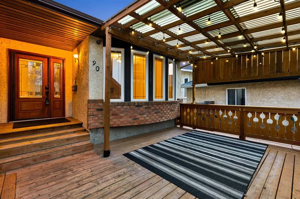 90 Glenhill Drive