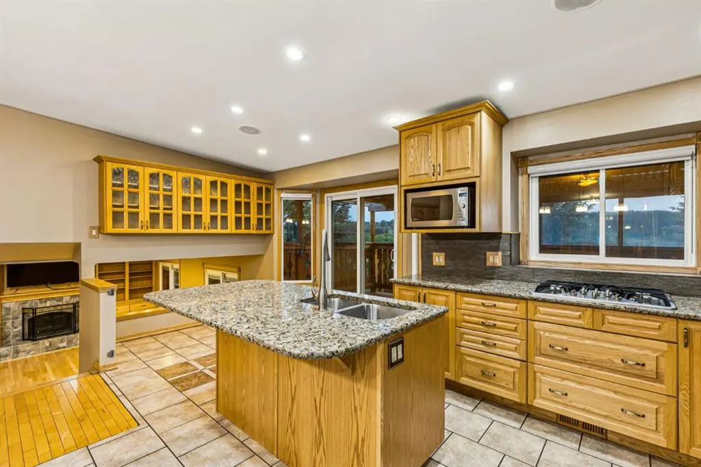 90 Glenhill Drive