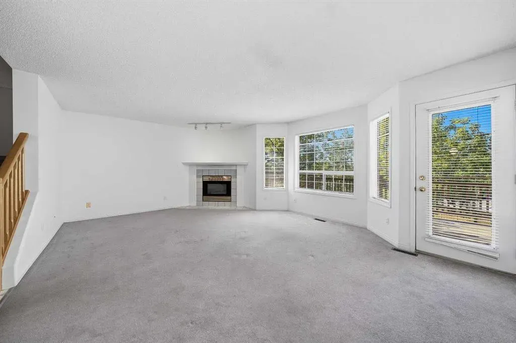 210 Scenic Acres Terrace NW
