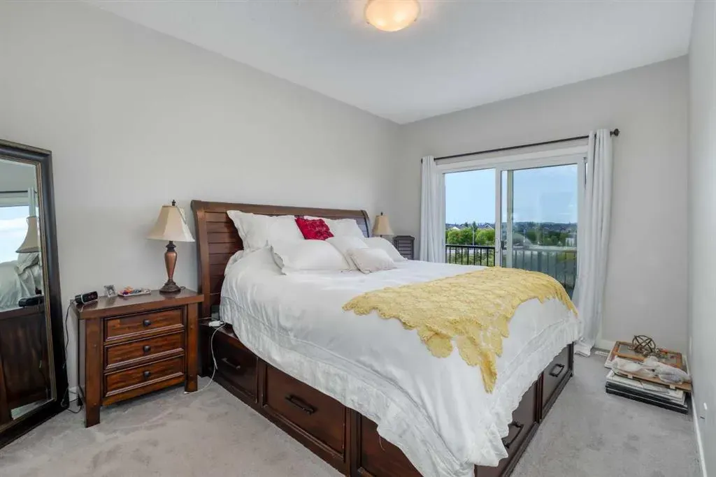 250 FIRESIDE View #309