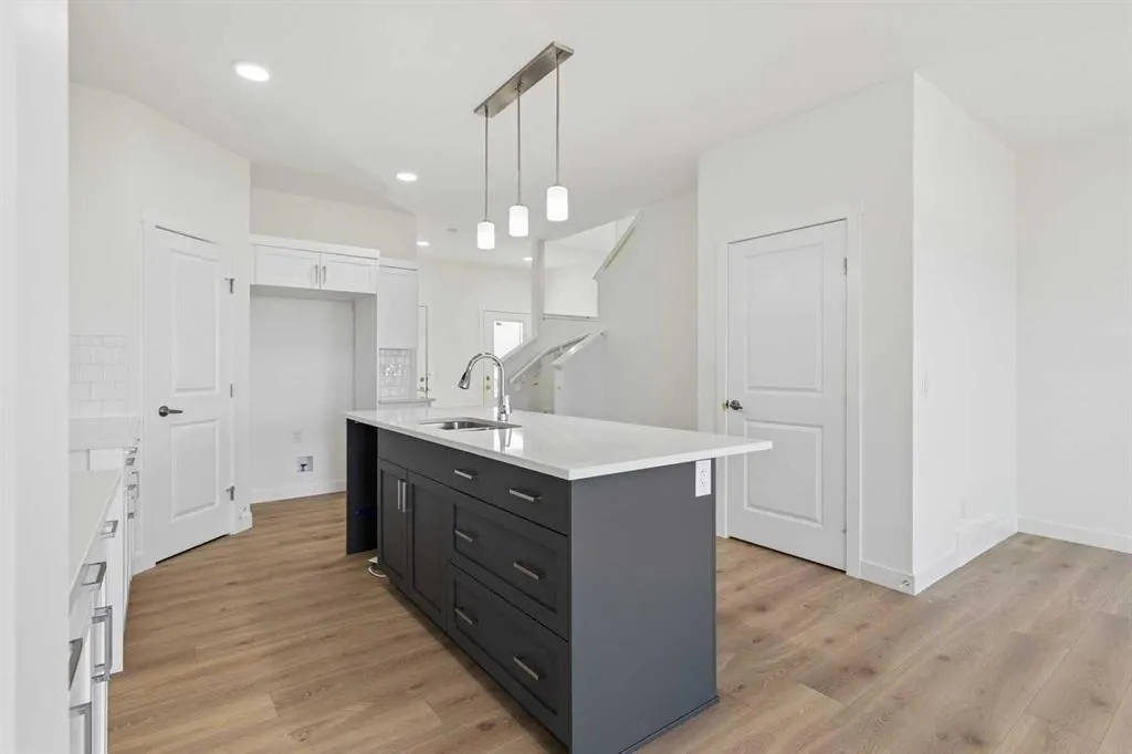 27 Heritage Point
