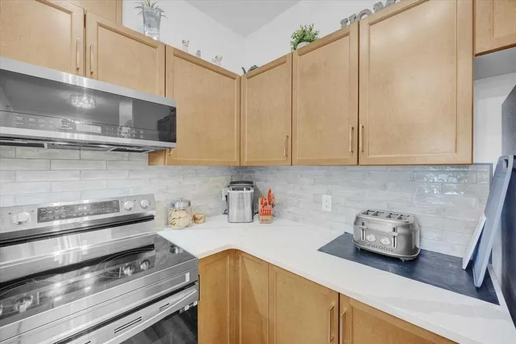 92 Crystal Shores #2408