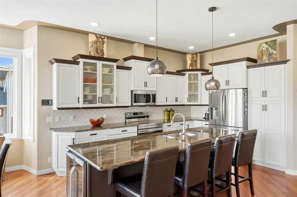 310 Gleneagles View
