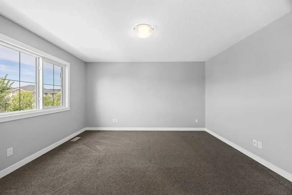 338 Fireside Boulevard