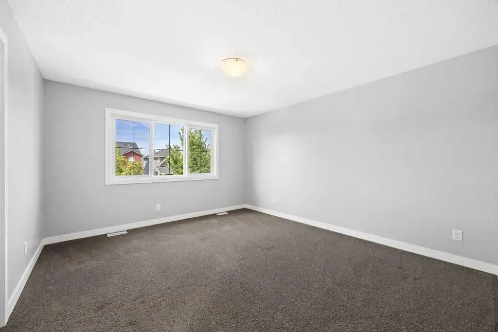 338 Fireside Boulevard