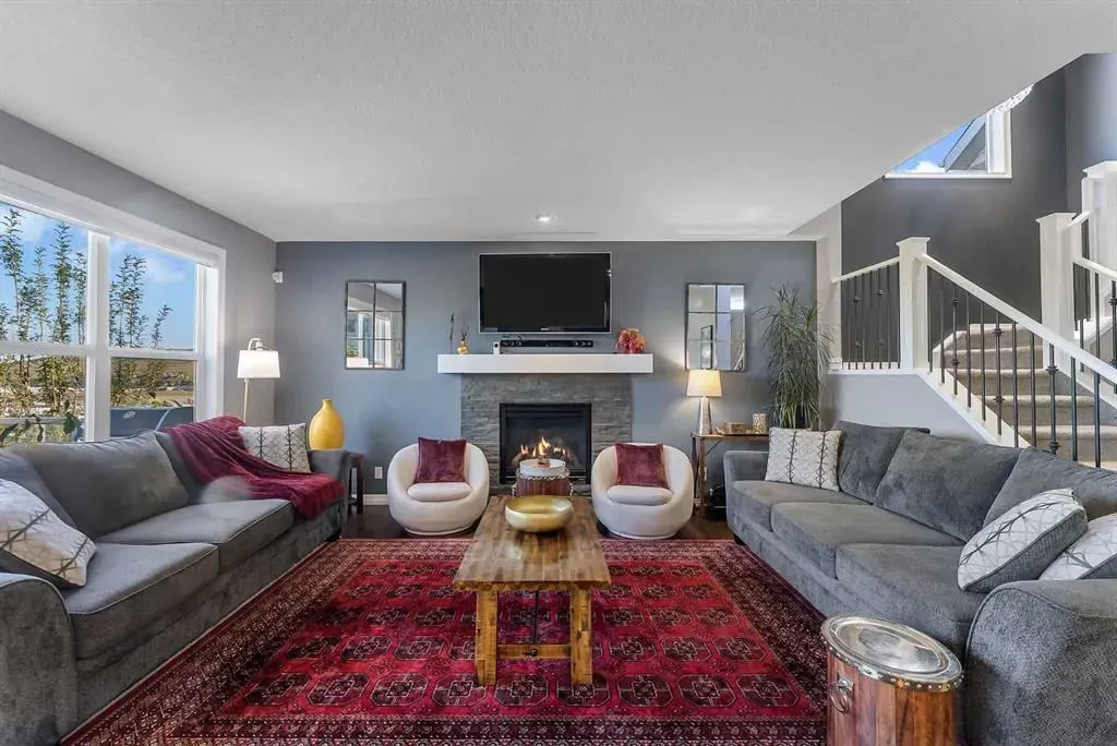 128 Ridge View Close